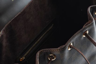 LOUIS VUITTON CHRISTOPHER
Louis Vuitton Christopher...