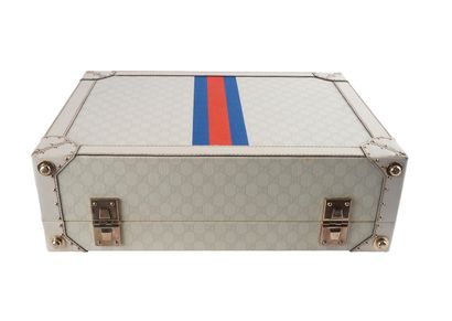 GUCCI
Gucci trunks in Monogam GG canvas and...