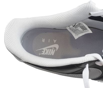 NIKE AIR 1'07
Nike Air Force 1'07 shoes,...