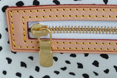 LOUIS VUITTON x YAYOI KUSAMA NEVERFULL
Louis...