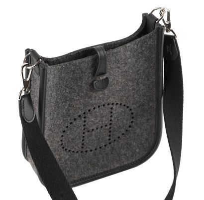 HERMÈS EVELYNE 16
Hermès Evelyne 16 shoulder...