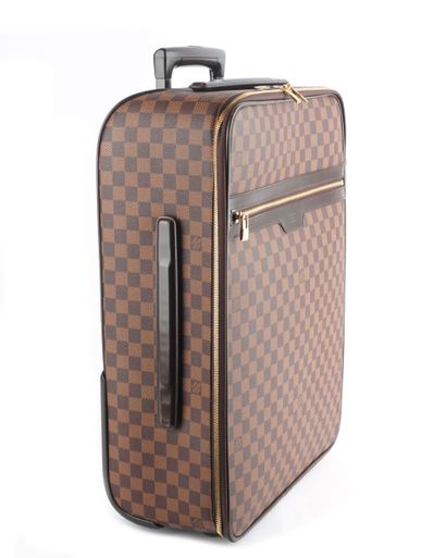 LOUIS VUITTON
Louis Vuitton Damier Ebéne...