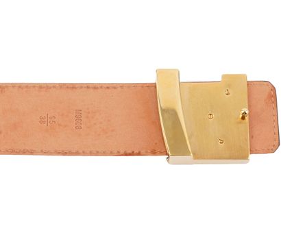 LOUIS VUITTON
Louis Vuitton belt in Monogram...