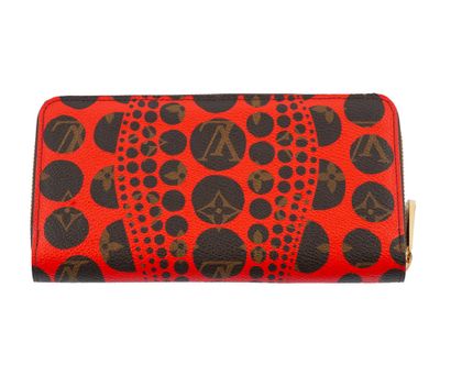 LOUIS VUITTON x YAYOI KUSAMA 
Limited edition...