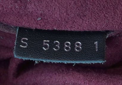 LOUIS VUITTON ECLIPSE
Louis Vuitton Eclipse...