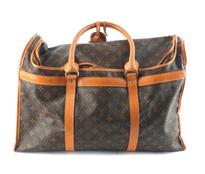 LOUIS VUITTON
Louis Vuitton travel bag in...