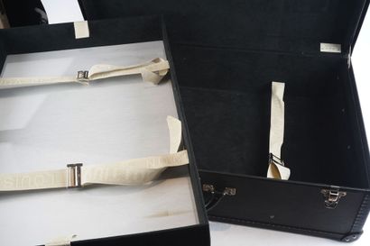 LOUIS VUITTON ALZER 75
Louis Vuitton Alzer...