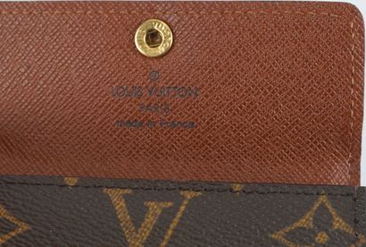 LOUIS VUITTON
Louis Vuitton coin purse in...