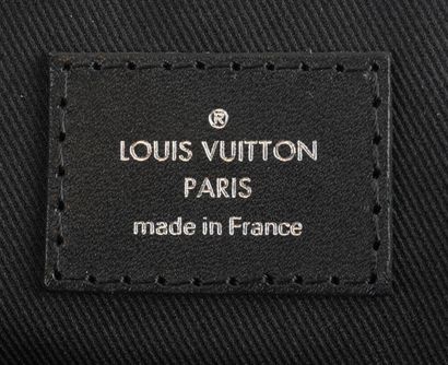 LOUIS VUITTON
Louis Vuitton Christopher Messenger...
