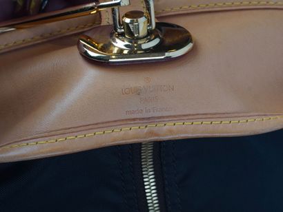 LOUIS VUITTON
Louis Vuitton garment bag in...