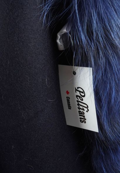 SAGAFURS
Sagafurs poncho in dark navy wool...