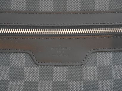 LOUIS VUITTON
Louis Vuitton Damier Graphite...