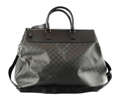 LOUIS VUITTON
Louis Vuitton Damier Carbone...