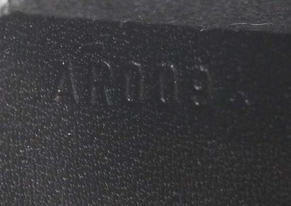 LOUIS VUITTON
Louis Vuitton Larry Macassar...