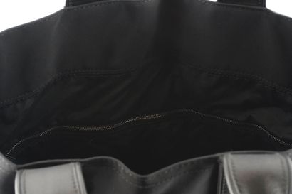 HERMES ACAPULCO
Hermes Acapulco bag in heavy...
