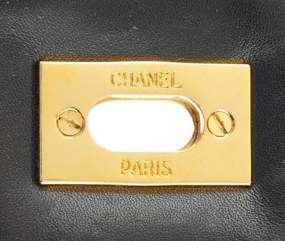 CHANEL
Quilted black leather Chanel bag,...