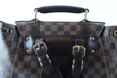 LOUIS VUITTON CHRISTOPHER
Louis Vuitton Christopher...