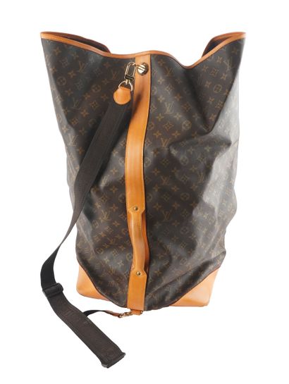 LOUIS VUITTON SAILOR
Louis Vuitton Marine...