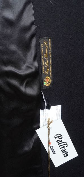 LORO PIANA
Loro Piana poncho in black wool...