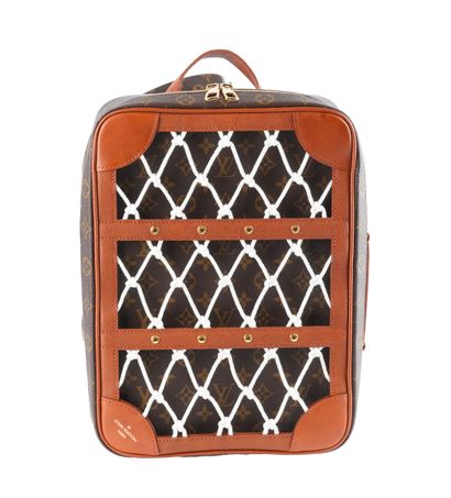 LOUIS VUITTON x NBA
Louis Vuitton x NBA backpack,...