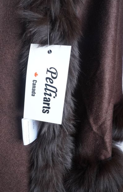 SAGAFURS
Sagafurs Poncho in brown wool and...