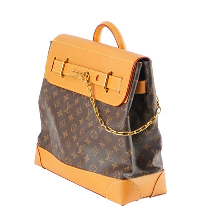 LOUIS VUITTON STEAMER
Louis Vuitton Steamer...