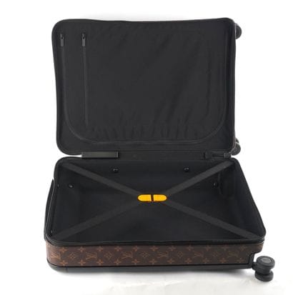 LOUIS VUITTON HORIZON
Louis Vuitton Horizon...