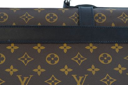 LOUIS VUITTON
Louis Vuitton Larry Macassar...
