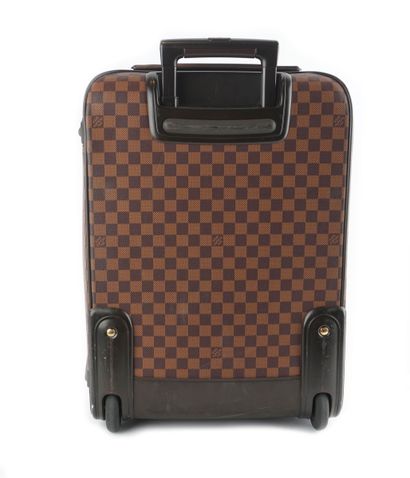 LOUIS VUITTON
Louis Vuitton Damier Ebéne...