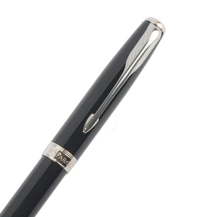 PARKER
Parker black and silver metal ballpoint...