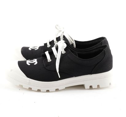 CHANEL
Chanel sneakers in black and white...