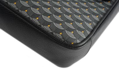 FAURÉ LEPAGE 
Fauré LePage shoulder bag in...
