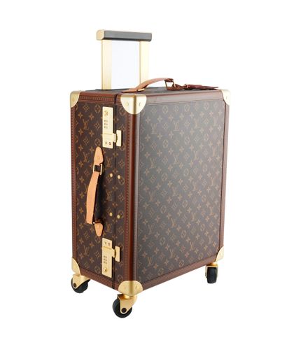 LOUIS VUITTON ROLLING TRUNK
Louis Vuitton...
