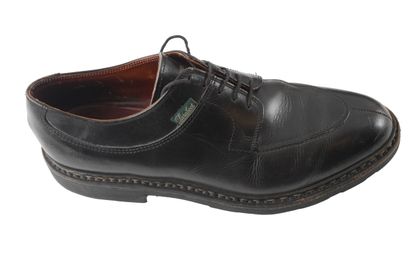 PARABOOT
Lot of three pairs of men's shoes...