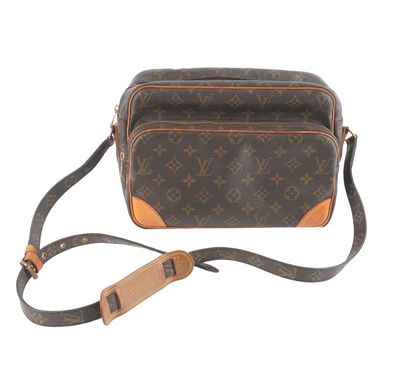 LOUIS VUITTON
Louis Vuitton Messenger shoulder...