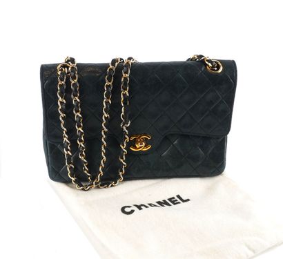 CHANEL
Chanel Timeless double shoulder bag...