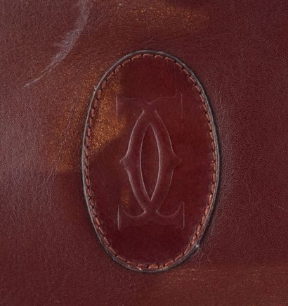 CARTIER
Cartier shoulder bag in burgundy...