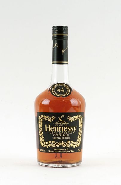 Hennessy V.S. Limited Edition Cognac in Honor...
