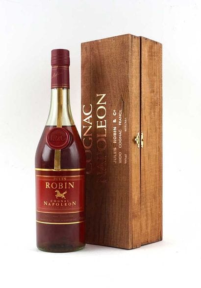 Cognac Napoléon Jules Robin
Niveau B
1 bouteille
Coffret...