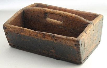 Boîte en bois naturel vert d?origine à compartiments....