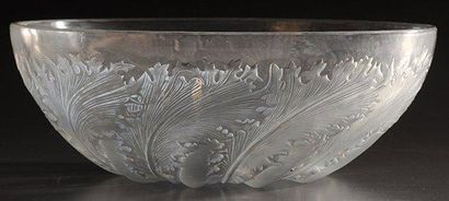 RENÉ LALIQUE, FRANCE
Coupe en cristal moulé-pressé...