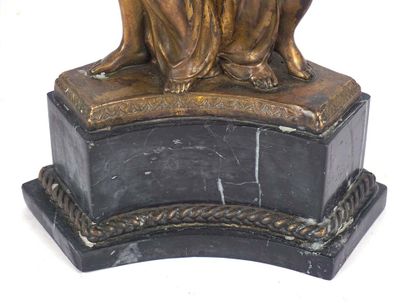 ÉPOQUE EMPIRE

Candélablre en bronze ciselé...
