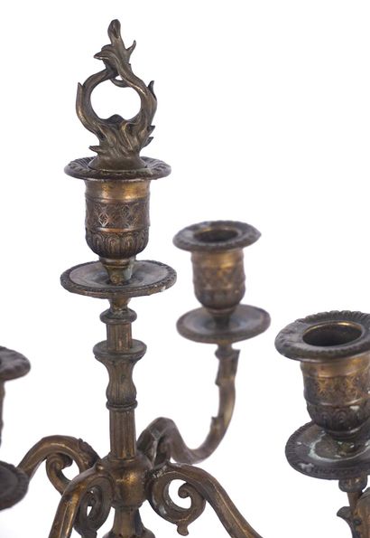 ÉPOQUE EMPIRE

Candélablre en bronze ciselé...
