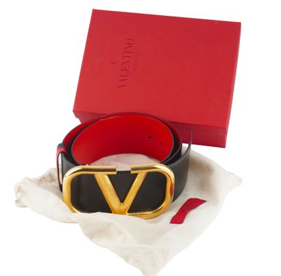 VALENTINO
Large ceinture reversible Valentino...
