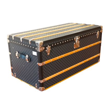 LOUIS VUITTON MALLE COURRIER LOZINE 110
Malle...