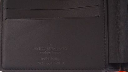 LOUIS VUITTON BRAZZA 
Louis Vuitton Brazza...