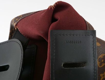LOUIS VUITTON ECLIPSE
Grand sac Louis Vuitton...