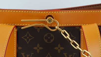 LOUIS VUITTON CABAS
Sac Louis Vuitton Cabas...