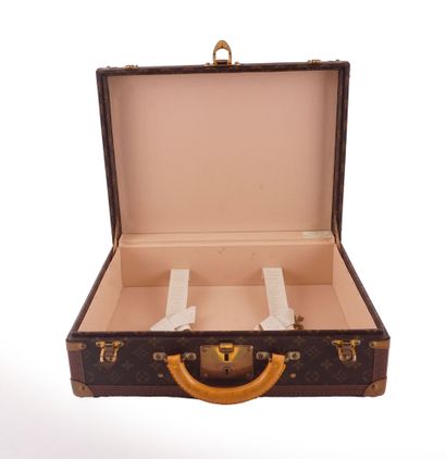 LOUIS VUITTON BILSTEIN 45
Malle Louis Vuitton...