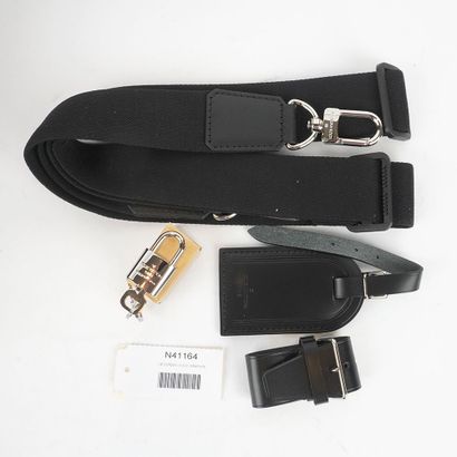 LOUIS VUITTON NEO GREEWICH
Sac Louis Vuitton...
